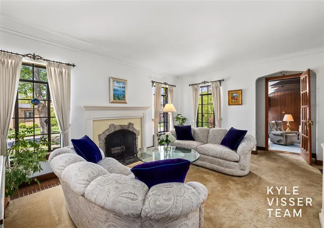 Homes for sale in Grand Rapids, MI | 1504 Lake Grove Ave, Grand Rapids, MI 49506 | MLS# 70529737