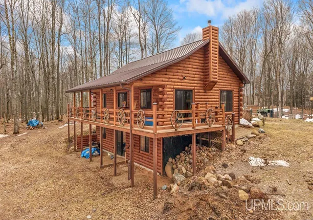 Photo 3 of Single family home for sale at 1322 W Northwoods Ln, Hardwood, MI 49834 | MLS# 50218302 | Listing updated on 2026-09-02