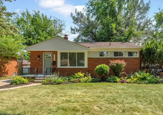 Photo 1 of Sale Pending at 14421 Rosemary Blvd, Oak Park, MI 48237 | MLS# 70550583 | Listing updated on 2026-08-28