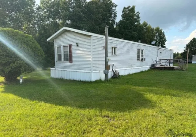 Photo 1 of Single family home for sale at 4001 E Long Lake Rd, Harrison, MI 48625 | MLS# 50219919 | Listing updated on 2026-08-27