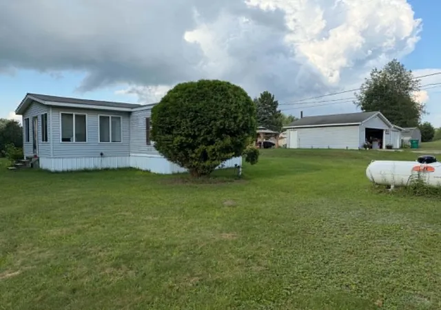 Photo 3 of Single family home for sale at 4001 E Long Lake Rd, Harrison, MI 48625 | MLS# 50219919 | Listing updated on 2026-08-27