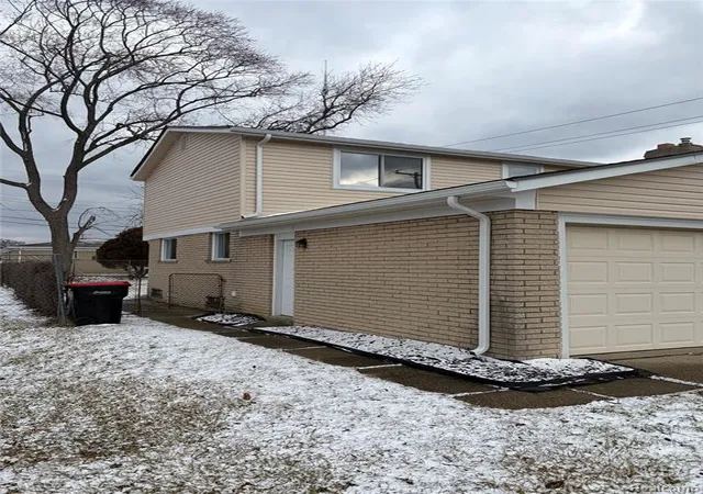 2nd image of 15542 Pennsylvania St, Southfield, MI 48075 | MLS# 60993888