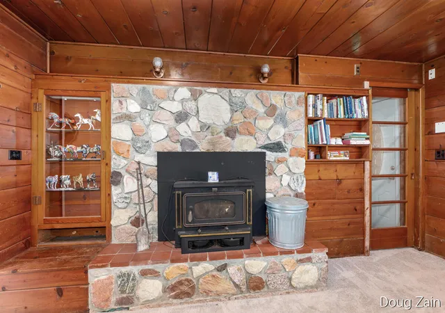 4th image of 12502 Ne Mcmurty Dr, Sand Lake, MI 49343 | MLS# 70548457