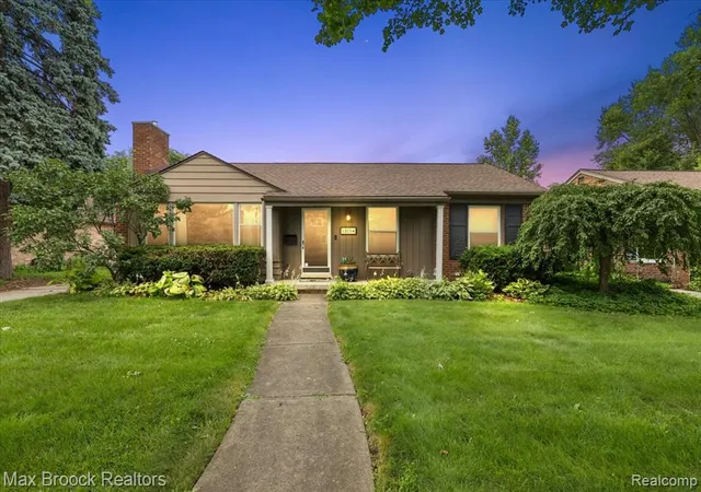 Homes for sale in Huntington Woods, MI | 13154 Lasalle Blvd, Huntington Woods, MI 48070 | MLS# 61009312