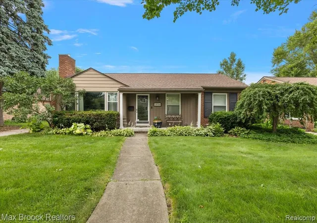 Homes for sale in Huntington Woods, MI | 13154 Lasalle Blvd, Huntington Woods, MI 48070 | MLS# 61009312