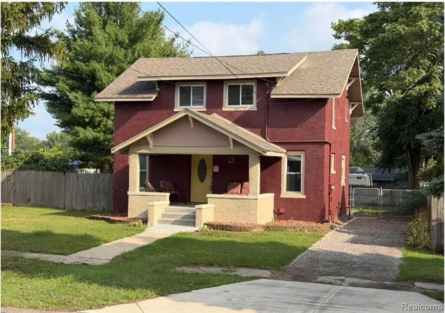1st image of 107 2nd St, Fenton, MI 48430 | MLS# 61019912