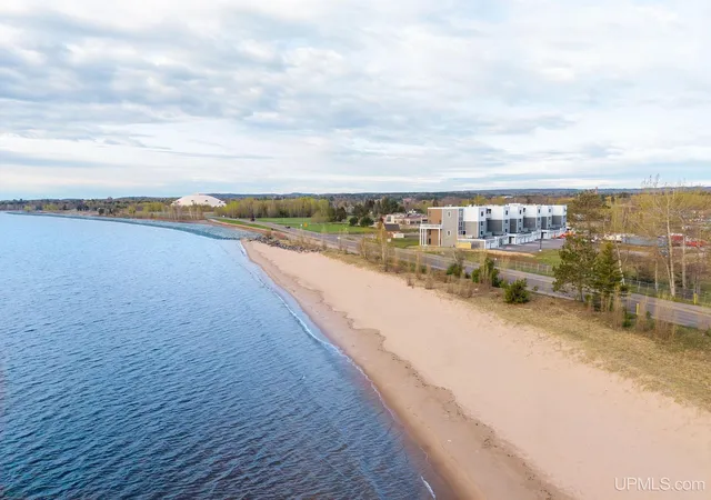 Homes for sale in Marquette, MI | 2401 N Lakeshore Blvd, Marquette, MI 49855 | MLS# 50145787