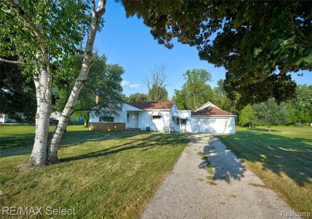 Homes for sale in Swartz Creek, MI | 7449 Jennings Rd, Swartz Creek, MI 48473 | MLS# 61010068