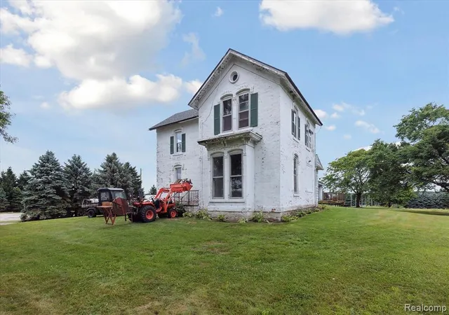 Photo 4 of Single Family Residence at 3435 Dietz Rd, Williamston, MI 48895 | MLS# 60995809 | | Sold on 2026-06-22
