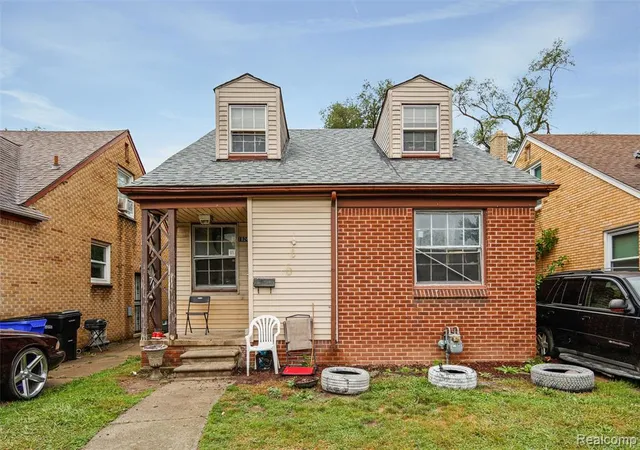 3rd image of 18247 Ashton Ave, Detroit, MI 48219 | MLS# 60943542