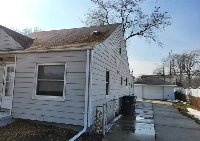 Homes for sale in Taylor, MI | 10124 Pelham Rd, Taylor, MI 48180 | MLS# 70516214