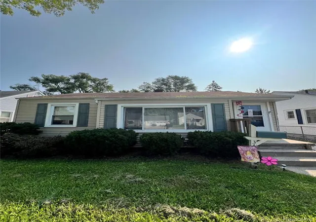 1st image of 3420 Mackinaw St, Saginaw, MI 48602 | MLS# 60922556