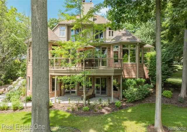 5th image of 3633 Orion Oaks Dr, Lake Orion, MI 48360 | MLS# 61008860