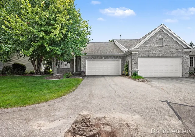 Photo 1 of Condo for sale at 2015 Bryceway Ct, Grand Rapids, MI 49505 | MLS# 70554485 | Listing updated on 2026-08-29