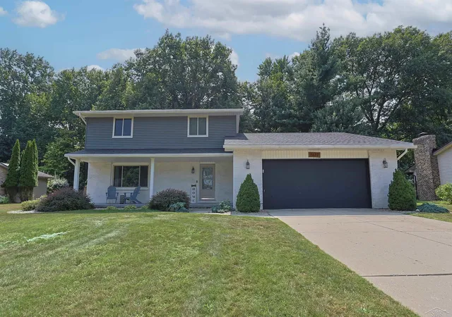 Photo 2 of Sale Pending at 7617 S Laurie Ln, Saginaw, MI 48609 | MLS# 50219349 | Listing updated on 2026-08-25