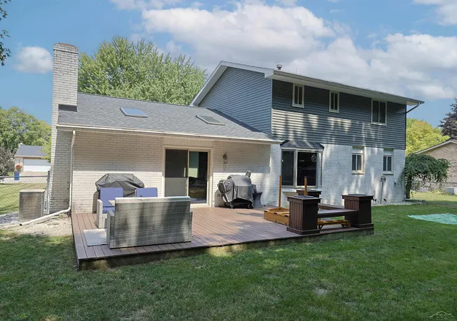 Photo 3 of Sale Pending at 7617 S Laurie Ln, Saginaw, MI 48609 | MLS# 50219349 | Listing updated on 2026-08-25