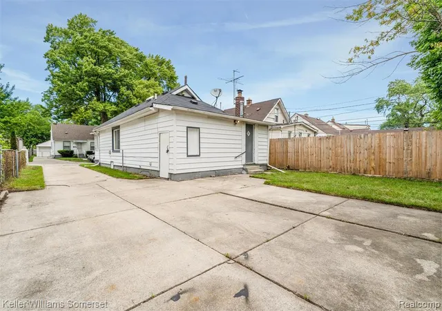 30th image of 17638 Ivanhoe St, Roseville, MI 48066 2953 | MLS# 61022992