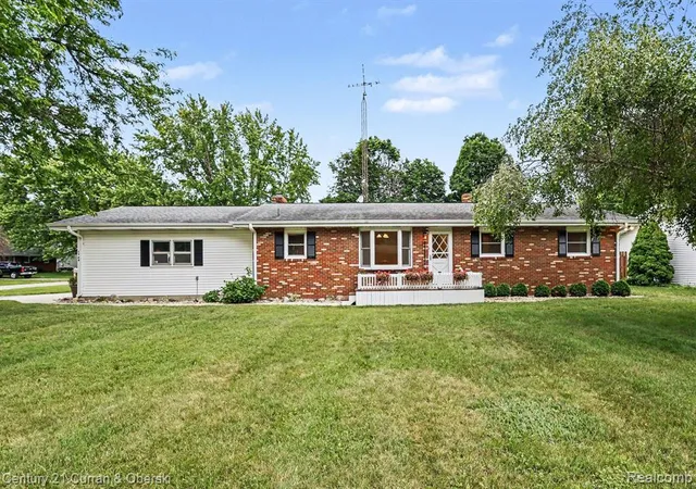 Homes for sale in Saint Joseph, MI | 1764 Arcadia Dr, Saint Joseph, MI 49085 | MLS# 61003732