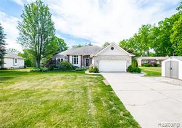 Homes for sale in Linden, MI | 3483 Lahring Rd, Linden, MI 48451 | MLS# 61009048