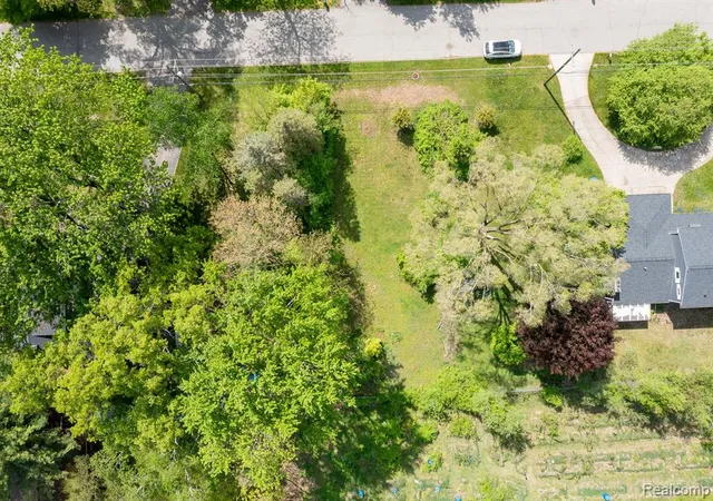 3rd image of Vl Russell St, Southfield, MI 48075 | MLS# 61023358