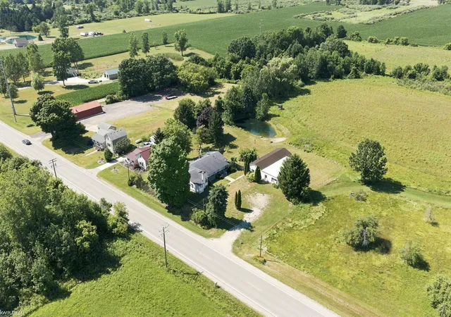 Homes for sale in Jeddo, MI | 6098 Burtch Rd, Jeddo, MI 48032 | MLS# 50214892