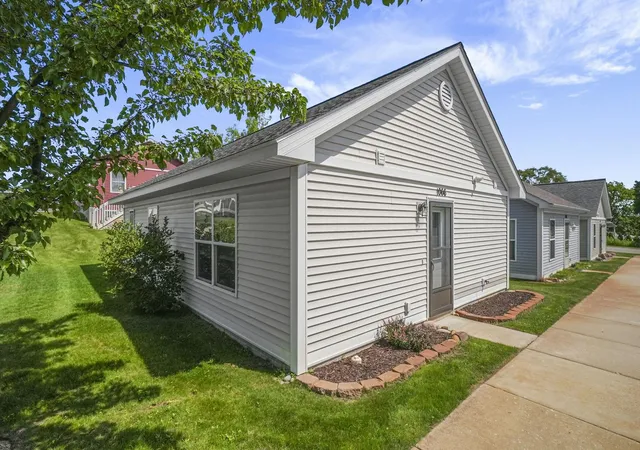 Homes for sale in Traverse City, MI | 1066 Weathervane Pl, Traverse City, MI 49696 | MLS# 80070838