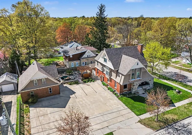 Photo 1 of Single family home for sale at 303 S Courtland St, Hart, MI 49420 | MLS# 70529288 | Listing updated on 2026-08-31