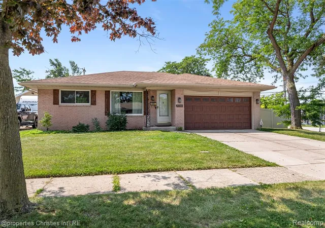 Photo 1 of Single family home for sale at 20200 Shores St, Saint Clair Shores, MI 48080 1007 | MLS# 61012108 | Listing updated on 2026-09-16