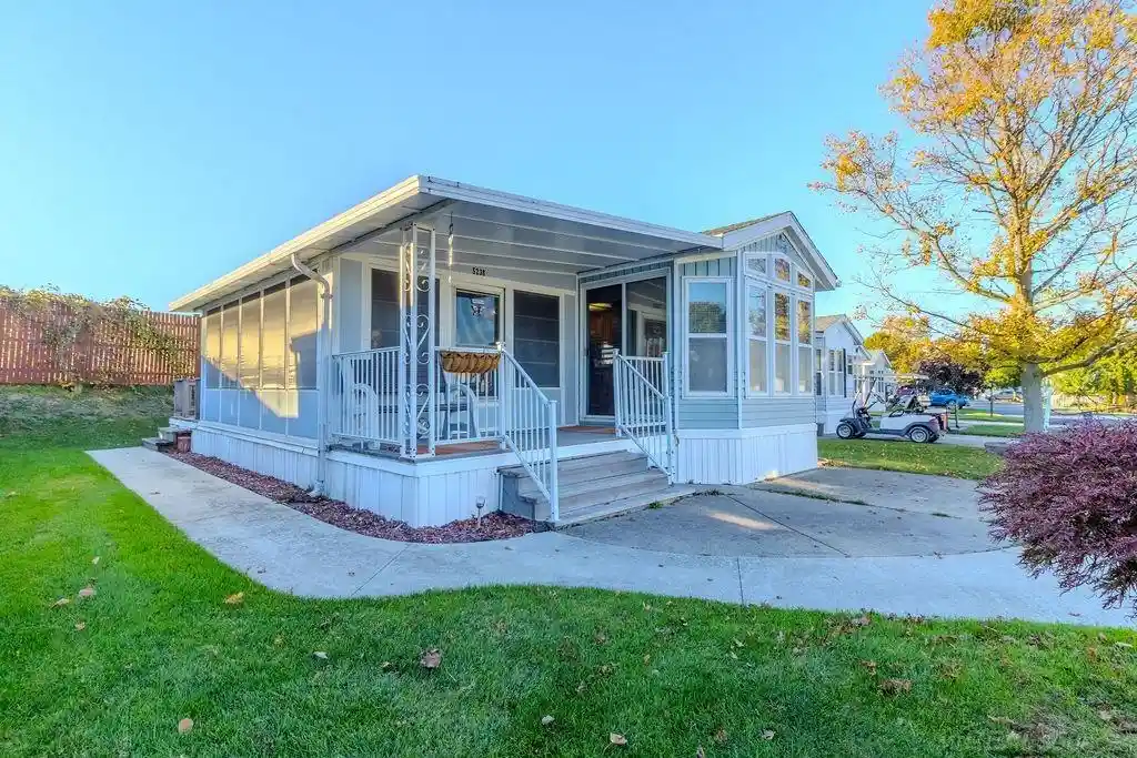 Photo 1 of Condo for sale at 5238 Ben Franklin Dr #196, Lexington, MI 48450 | MLS# 50225599 | Listing updated on 2026-10-22
