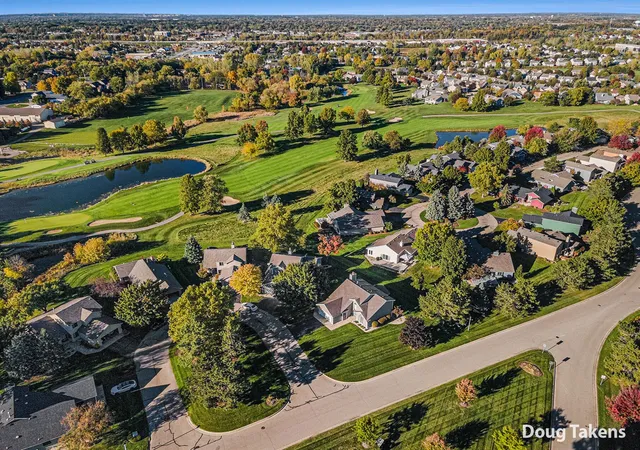 Homes for sale in Caledonia, MI | 1729 Fountainview Ct, Caledonia, MI 49316 | MLS# 70500857