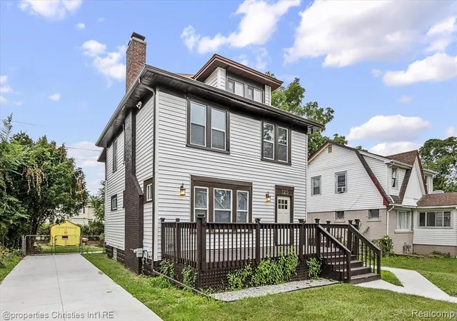 Photo 3 of Single family home for sale at 125 Alice Ave, Bloomfield Hills, MI 48302 0503 | MLS# 61023041 | Listing updated on 2026-09-05