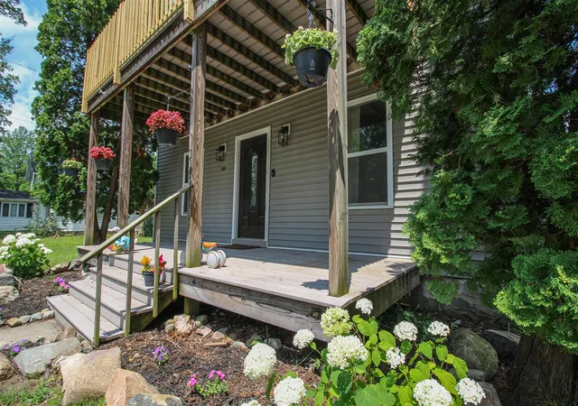 3rd image of 335 E Burr Oak St, Centreville, MI 49032 | MLS# 70543408