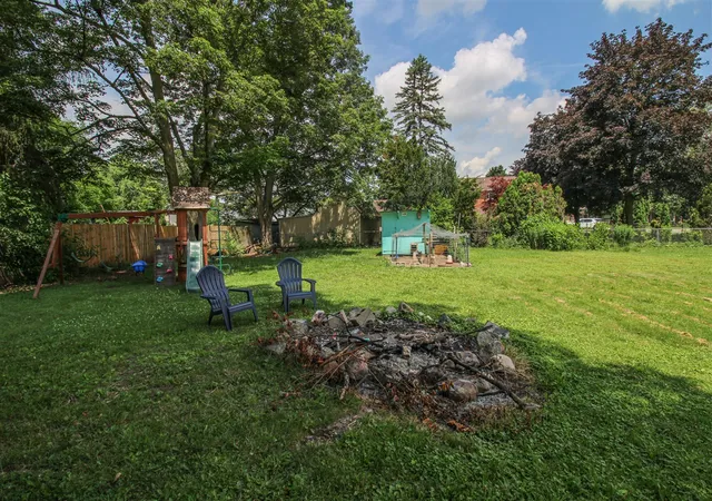 5th image of 335 E Burr Oak St, Centreville, MI 49032 | MLS# 70543408