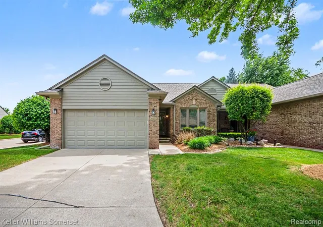 Homes for sale in Warren, MI | 4432 Thornwood Ct, Warren, MI 48092 | MLS# 60996155