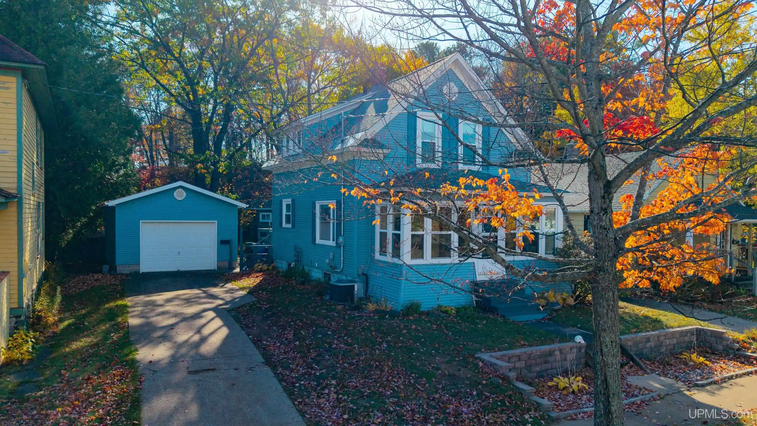Single family home for sale at 423 Summit St, Marquette, MI 49855 | MLS# 50225612