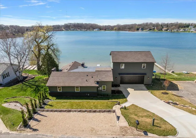 1st image of 12475 Oakwood Shores St, Wayland, MI 49348 | MLS# 70525012