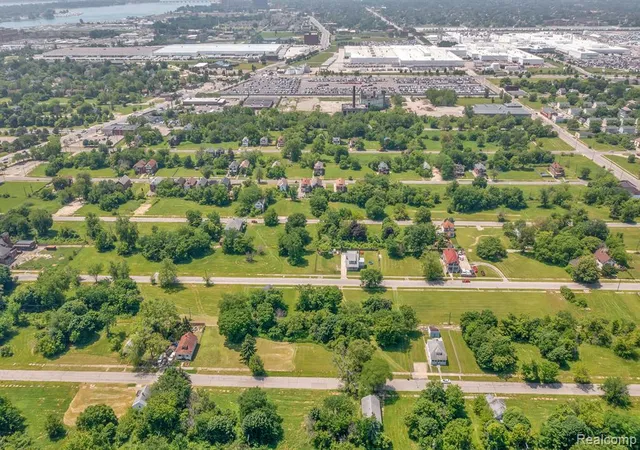 Photo 3 of Land for sale at 1526 Dickerson St, Detroit, MI 48215 | MLS# 60194900 | Listing updated on 2026-06-22