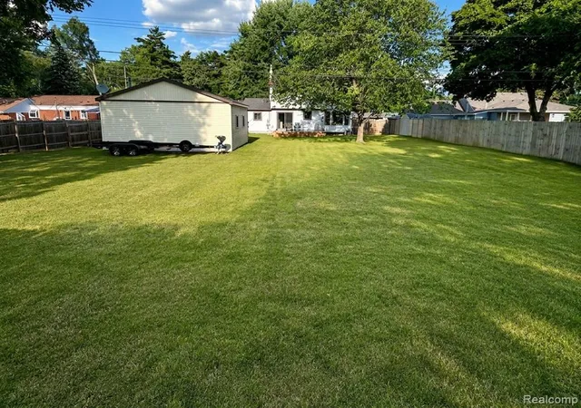 Photo 3 of Single family home for sale at 3786 Hazelton Ave, Rochester Hills, MI 48307 5116 | MLS# 61025614 | Listing updated on 2026-09-05