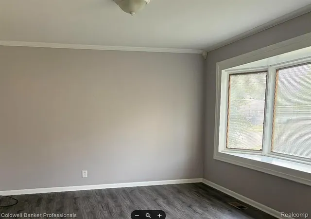 Homes for sale in Madison Heights, MI | 142 E Dallas Ave, Madison Heights, MI 48071 | MLS# 61003719
