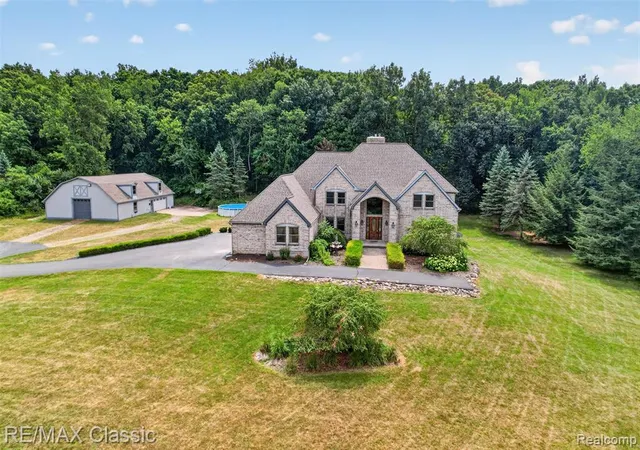 4th image of 13340 Spencer Rd, Milford, MI 48380 | MLS# 61016993