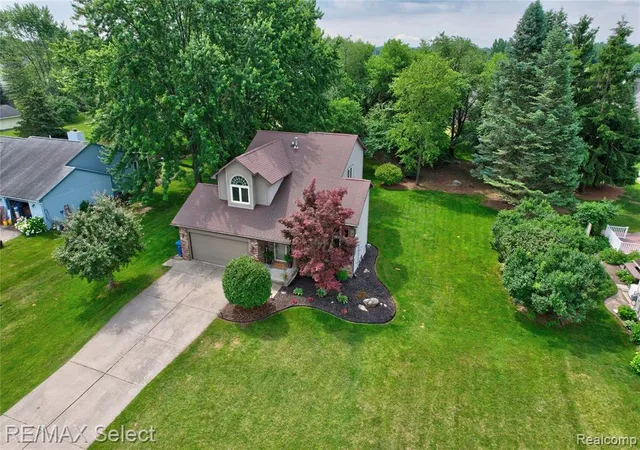 Photo 3 of Sale Pending at 220 E Rolston Rd, Linden, MI 48451 8404 | MLS# 61025471 | Listing updated on 2026-09-13
