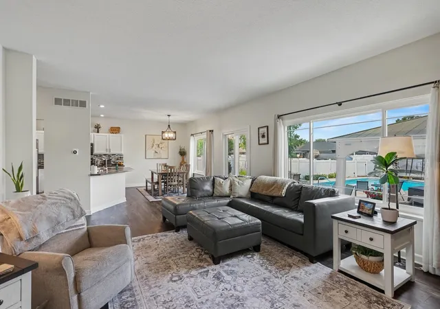 Photo 3 of Sale Pending at 4191 S Paul Cir, Bay City, MI 48706 | MLS# 50219987 | Listing updated on 2026-09-14