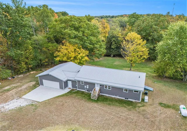 Homes for sale in Hesperia, MI | 2480 S 148th Ave, Hesperia, MI 49421 | MLS# 70500438