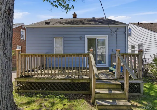 31st image of 19725 Kingsville St, Harper Woods, MI 48225 | MLS# 60990384