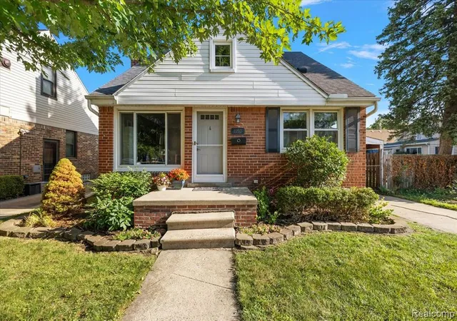 Photo 2 of Sale Pending at 1150 Eleven Mile Rd, Berkley, MI 48072 | MLS# 61018227 | Listing updated on 2026-08-24