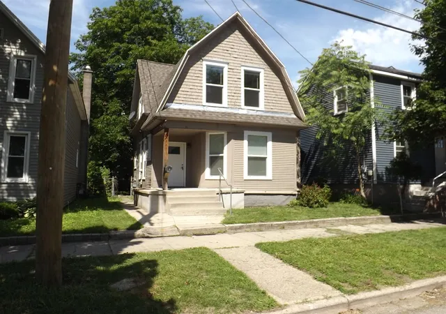 Photo 2 of Single family home for sale at 21 Gold Ave, Grand Rapids, MI 49504 | MLS# 70540929 | Listing updated on 2026-07-20