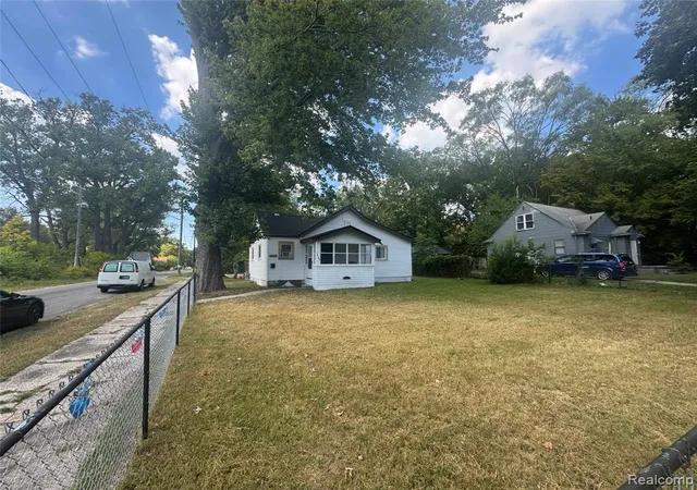 4th image of 18103 Kentfield St, Detroit, MI 48219 | MLS# 60943901
