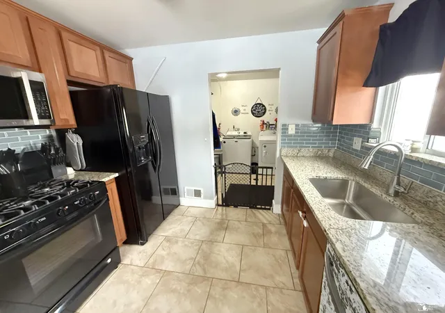Photo 2 of Sale Pending at 9416 Princess St, Taylor, MI 48180 | MLS# 50197738 | Listing updated on 2026-02-17