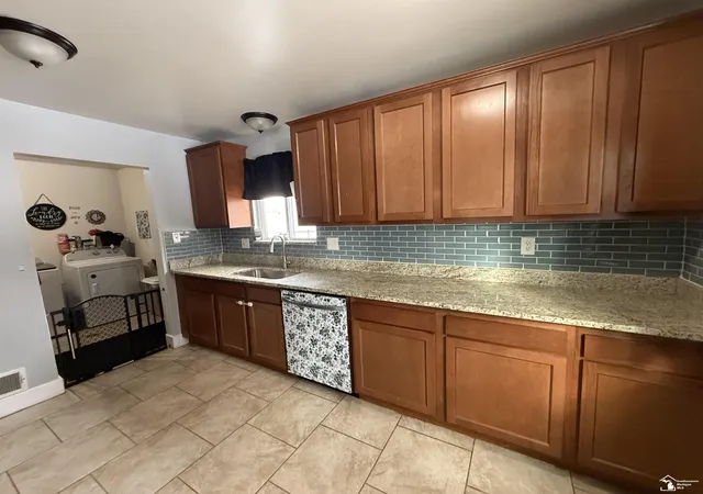 Photo 3 of Sale Pending at 9416 Princess St, Taylor, MI 48180 | MLS# 50197738 | Listing updated on 2026-02-17