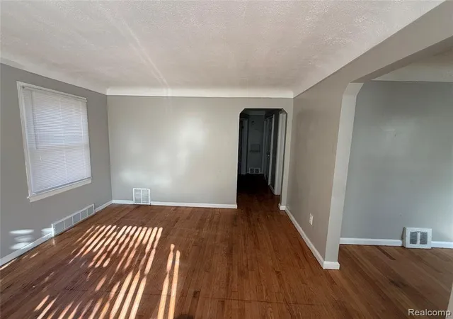 4th image of 17650 Beland St, Detroit, MI 48234 3835 | MLS# 60937605